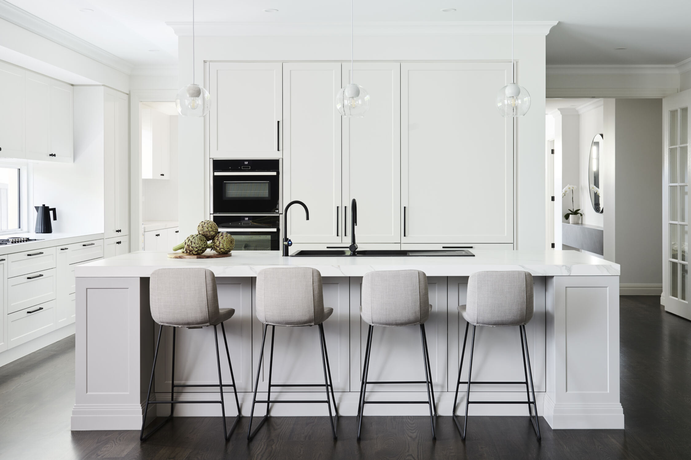 Classic all white traditional style kitchen